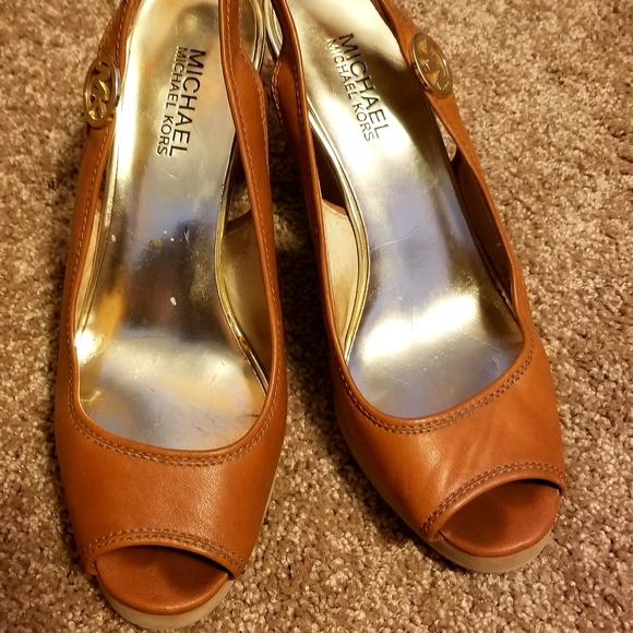 Michael Kors tan slingbacks